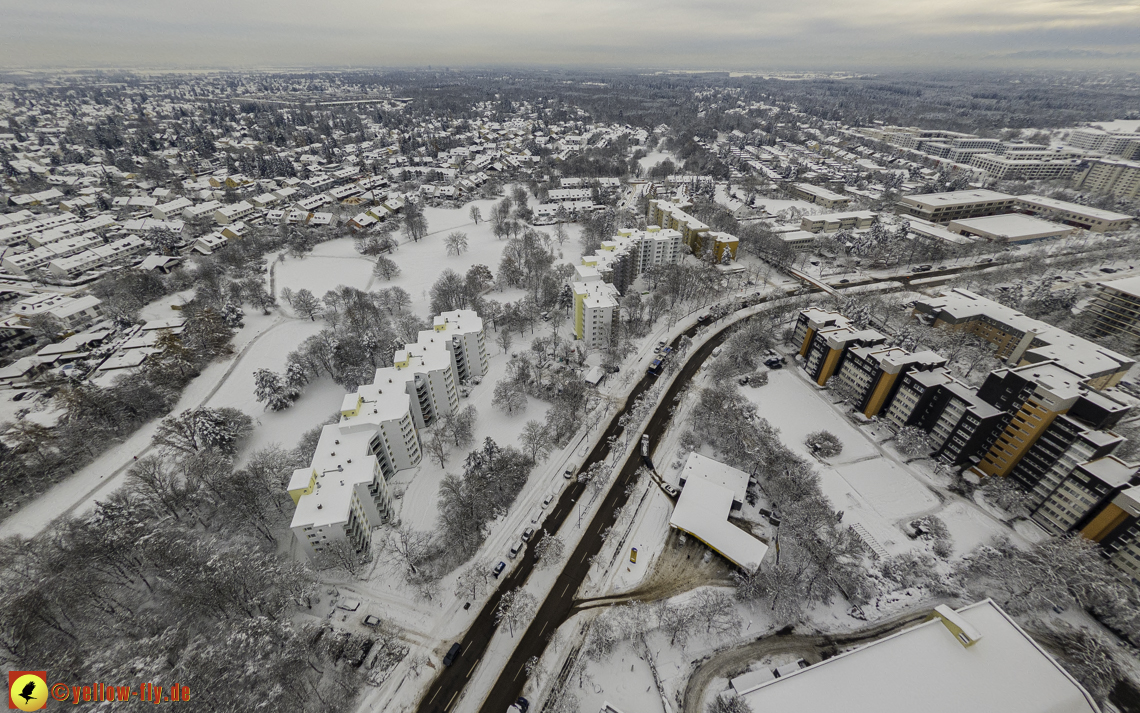 04.12.2021 - Karl-Marx-Ring und Marx-Zentrum in Neuperlach